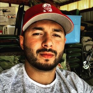 Meet your Posher, Javier